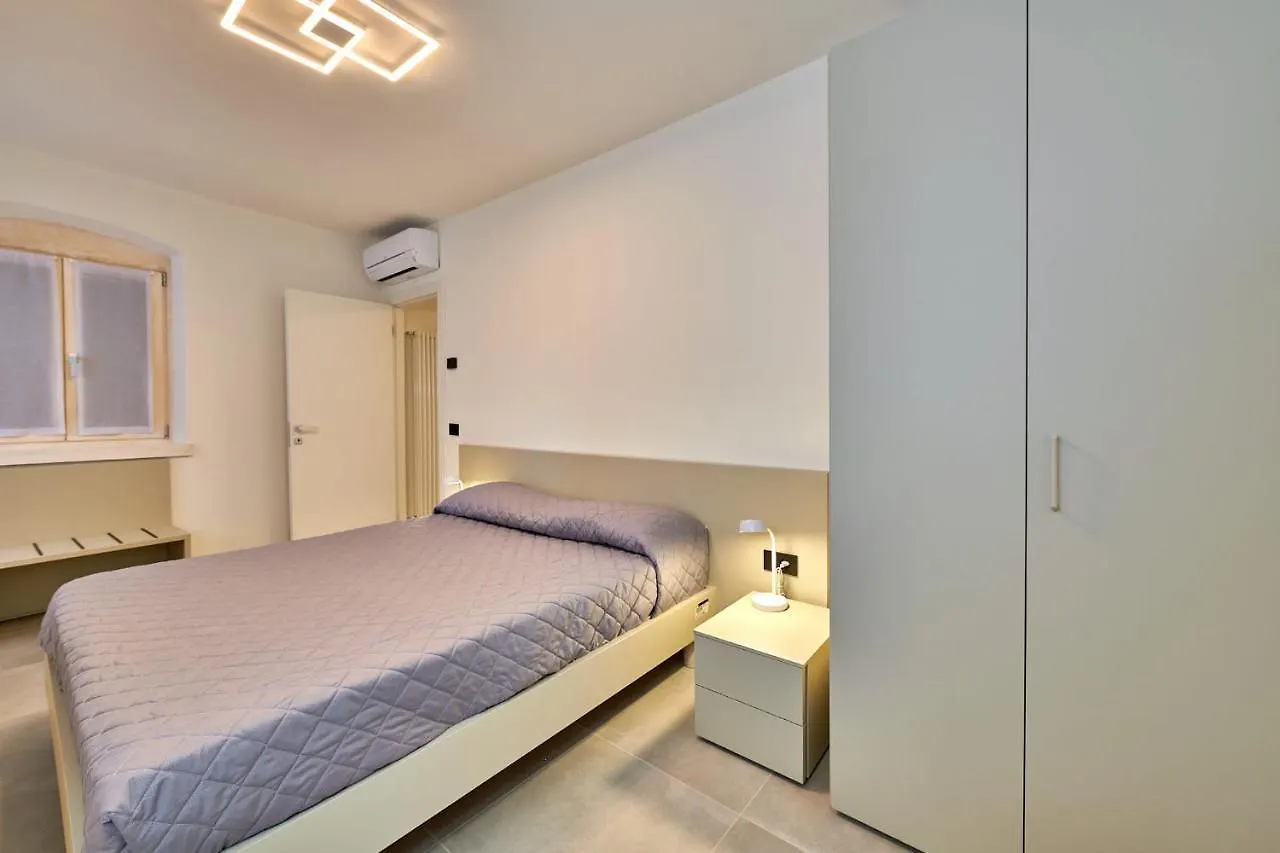 Apartmentsgarda - Residenza Mercanti 0*, Garda (Verona) Italien
