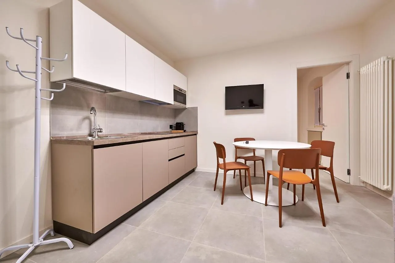Lägenhet Apartmentsgarda - Residenza Mercanti