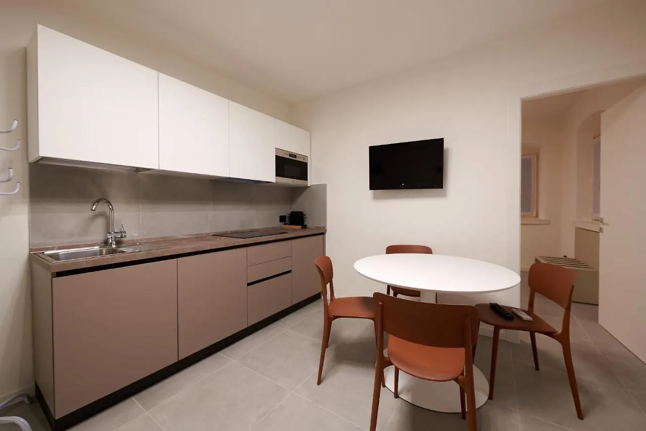 Apartmentsgarda - Residenza Mercanti 0*, Garda (Verona) Italien