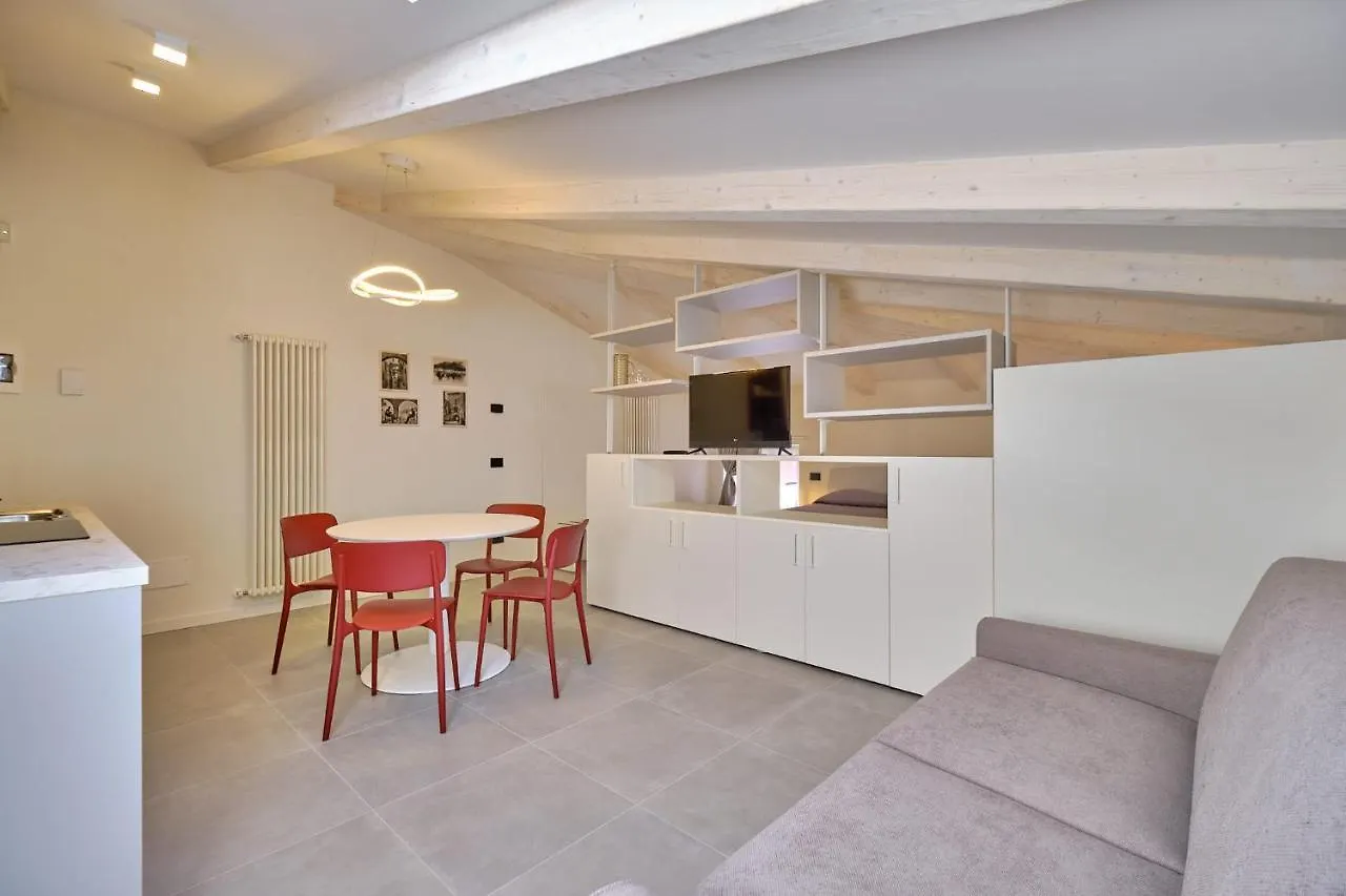 Apartmentsgarda - Residenza Mercanti 0*, Garda (Verona)