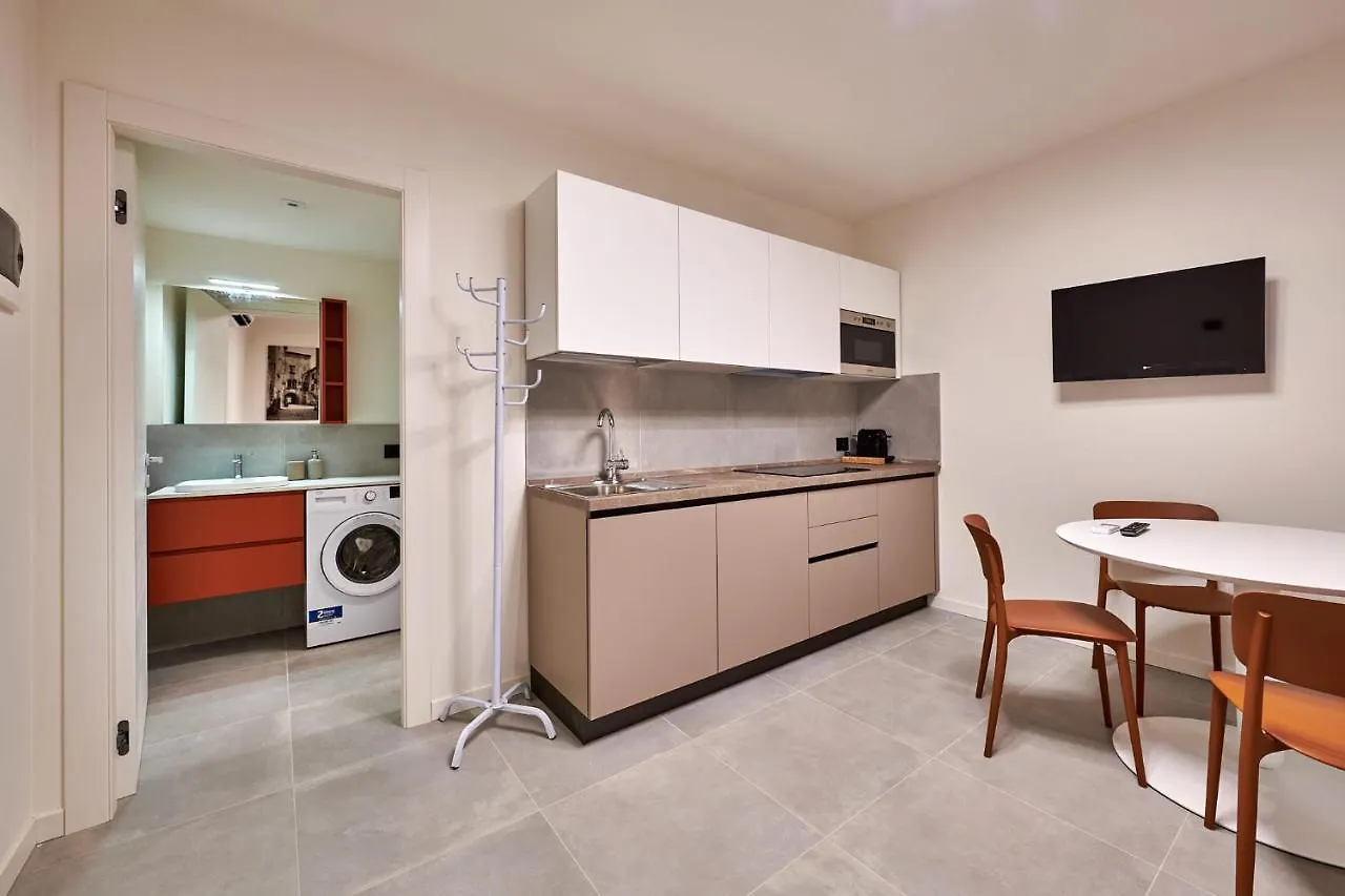 Apartmentsgarda - Residenza Mercanti Italien
