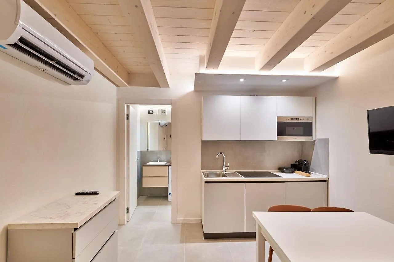 Apartmentsgarda - Residenza Mercanti Lägenhet Garda (Verona)