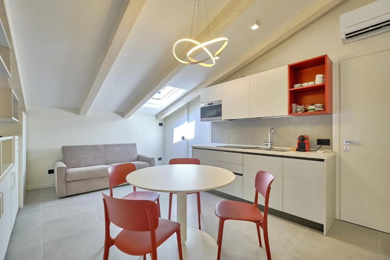 Apartmentsgarda - Residenza Mercanti Lägenhet Garda (Verona)